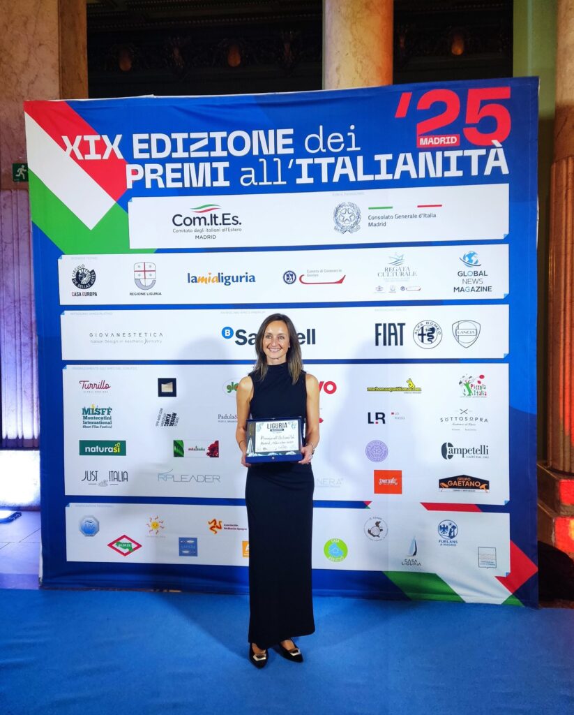 Enrica Bellocchi recibe el Premio a la Ciencia en la XIX Edición de los Premios a la Italianidad